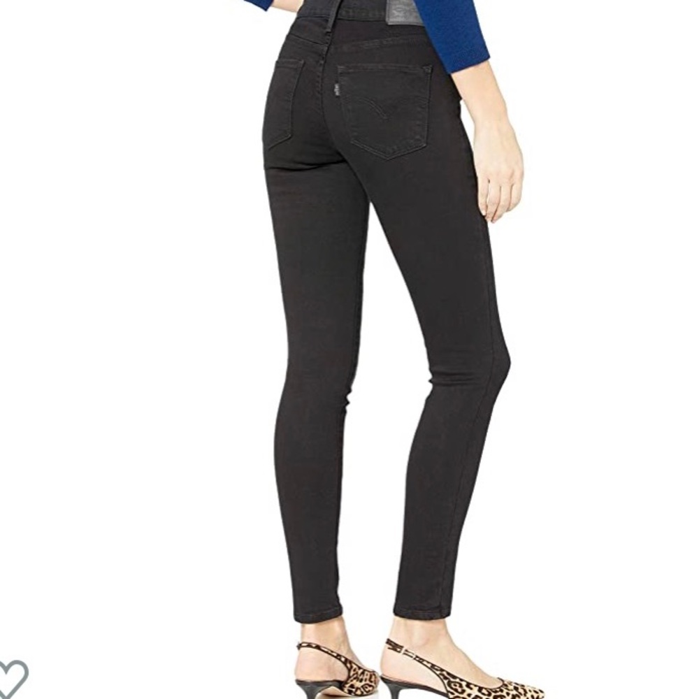 Levi’s Shaping Skinny Jeans